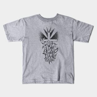 Pray (black version) Kids T-Shirt